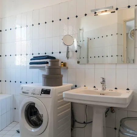 Spacious One Bedroom - Great Location! Cannes Exterior photo