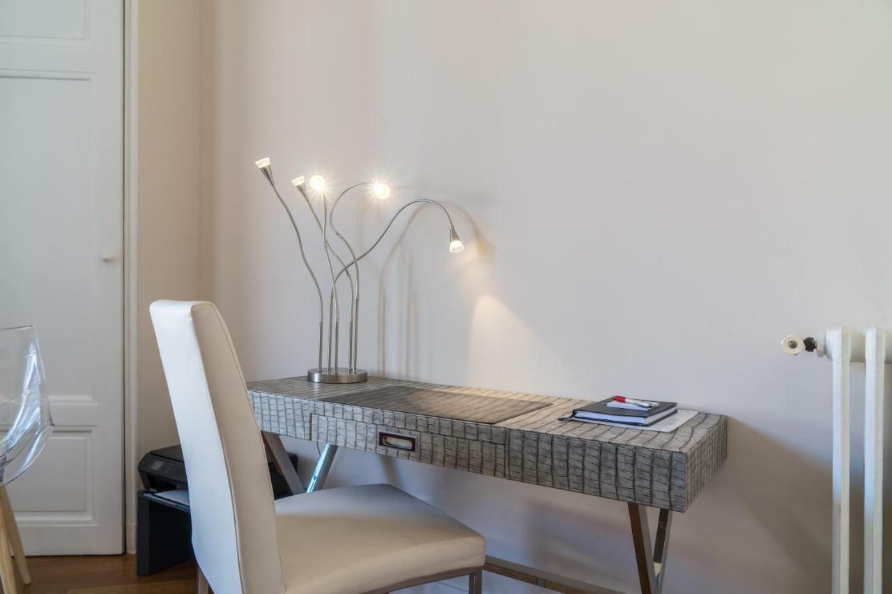 Spacious One Bedroom - Great Location! Apartamento *